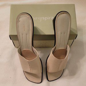 #32 - New with box, Easy Spirit Davina Ivory wedge sandals